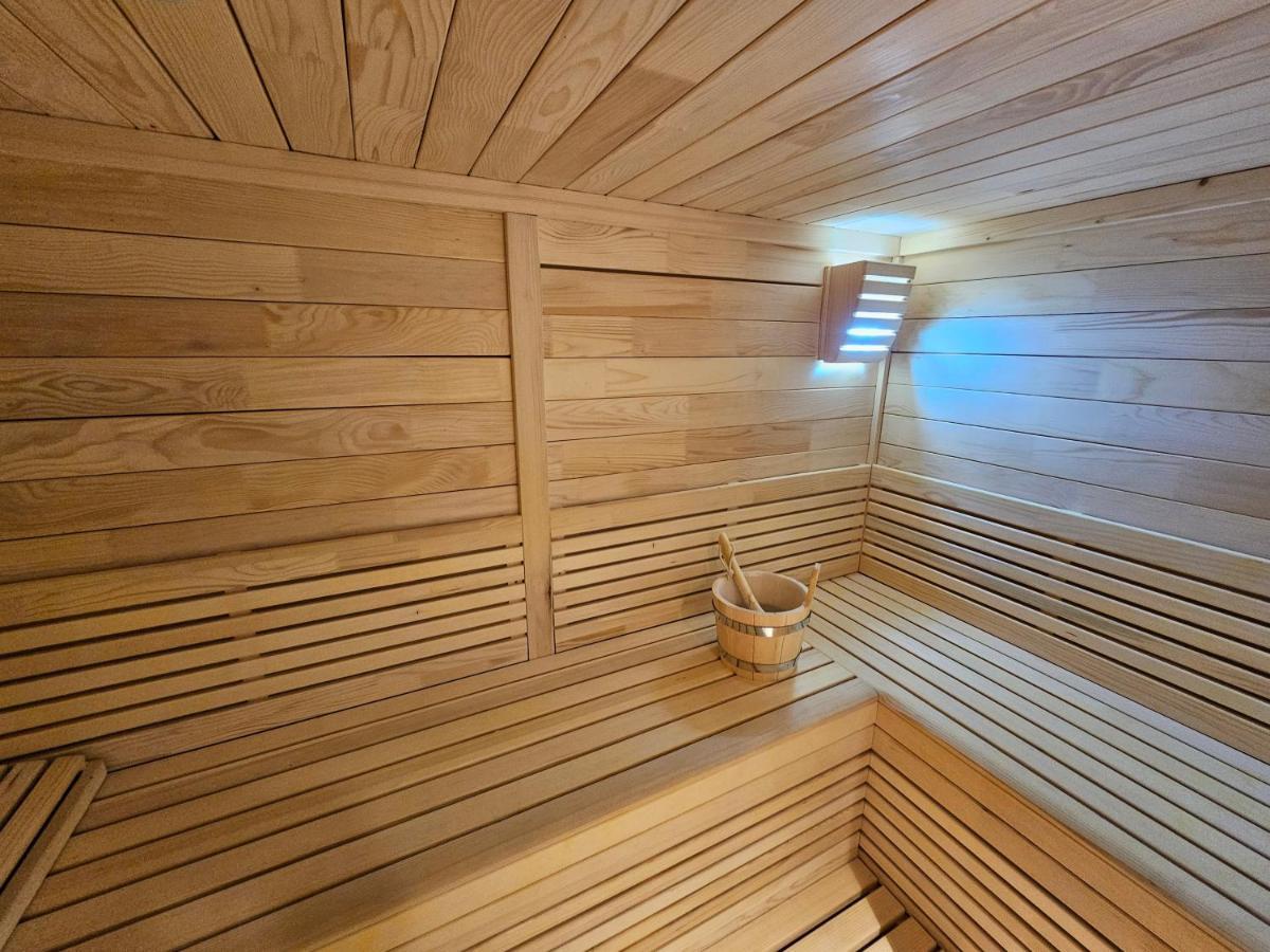 Hotel Etna Gracanica  Eksteriør billede